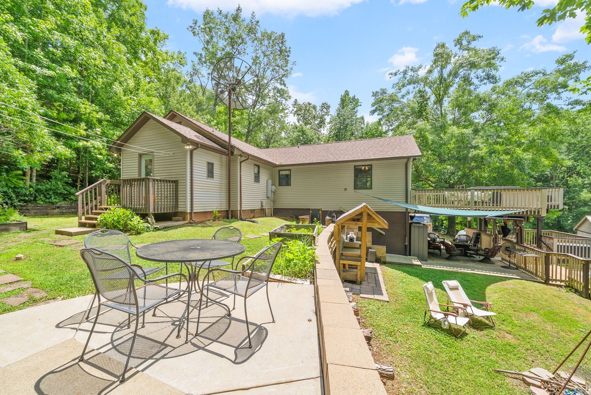 1844 Hogue Rd