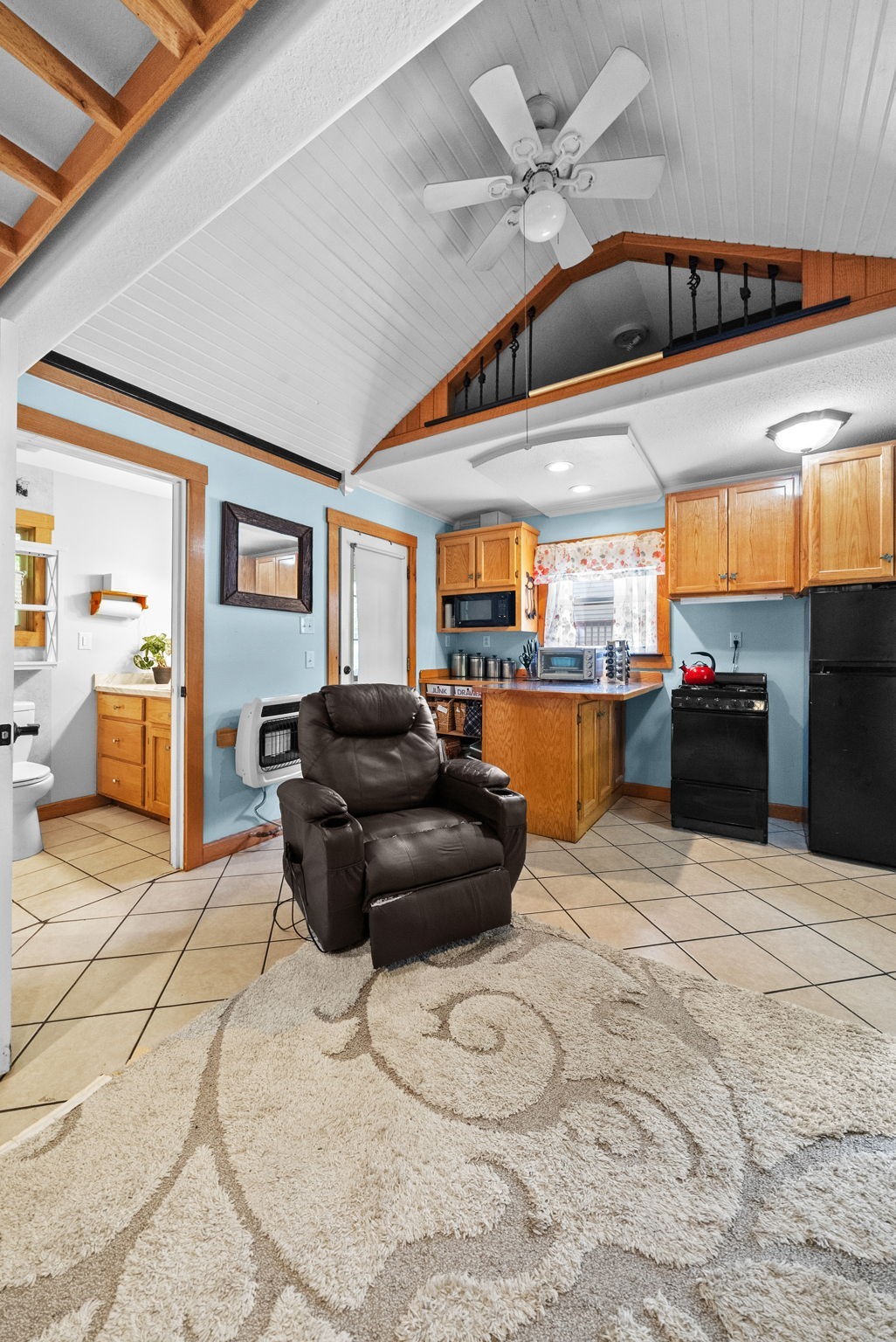 1844 Hogue Rd