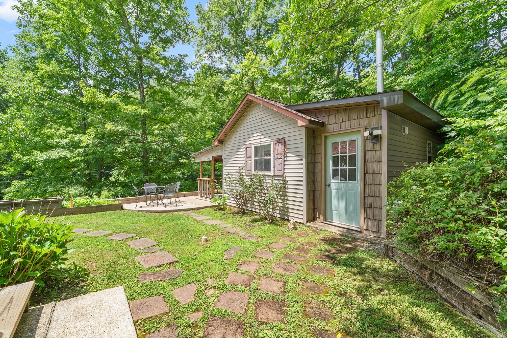 1844 Hogue Rd