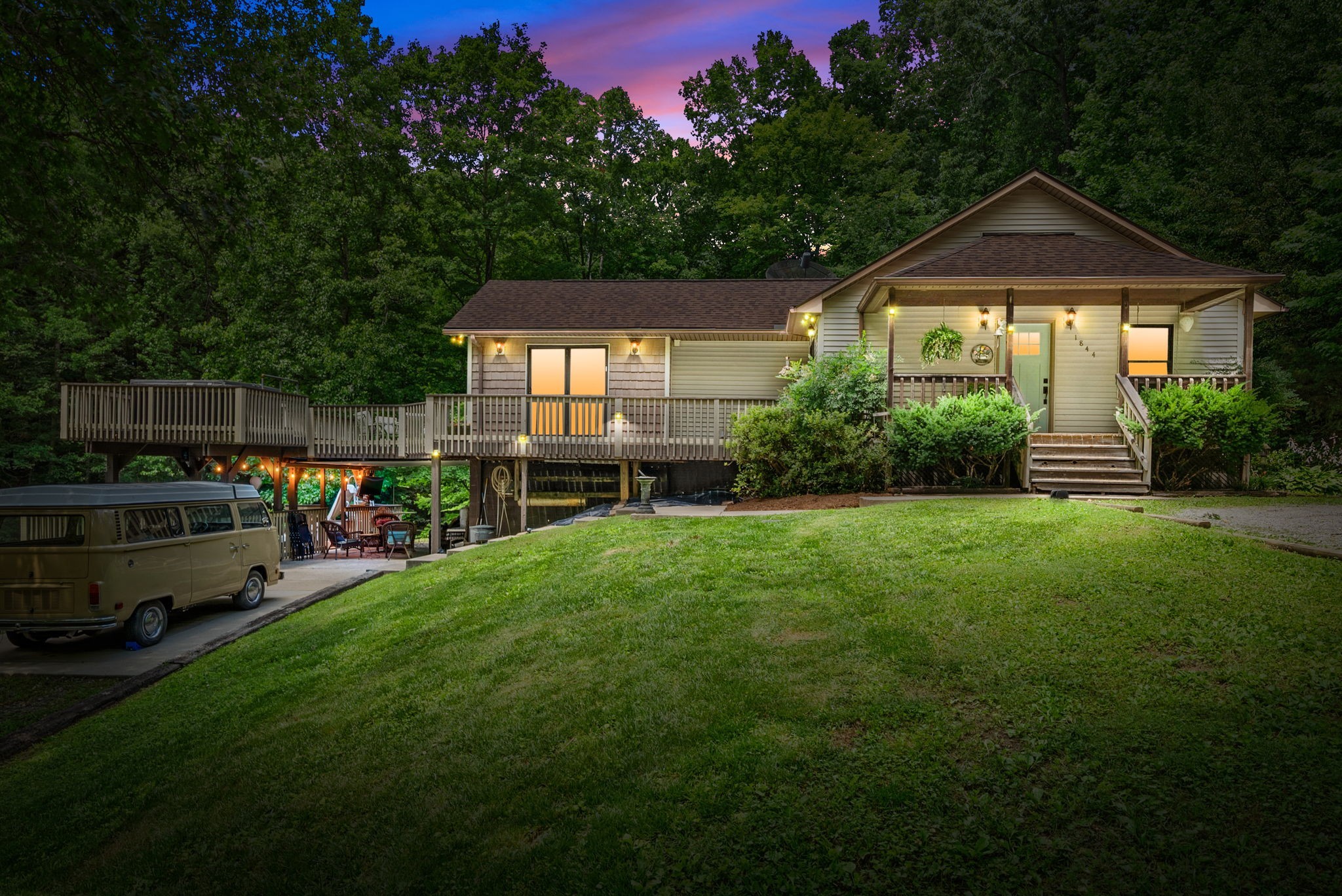 1844 Hogue Rd