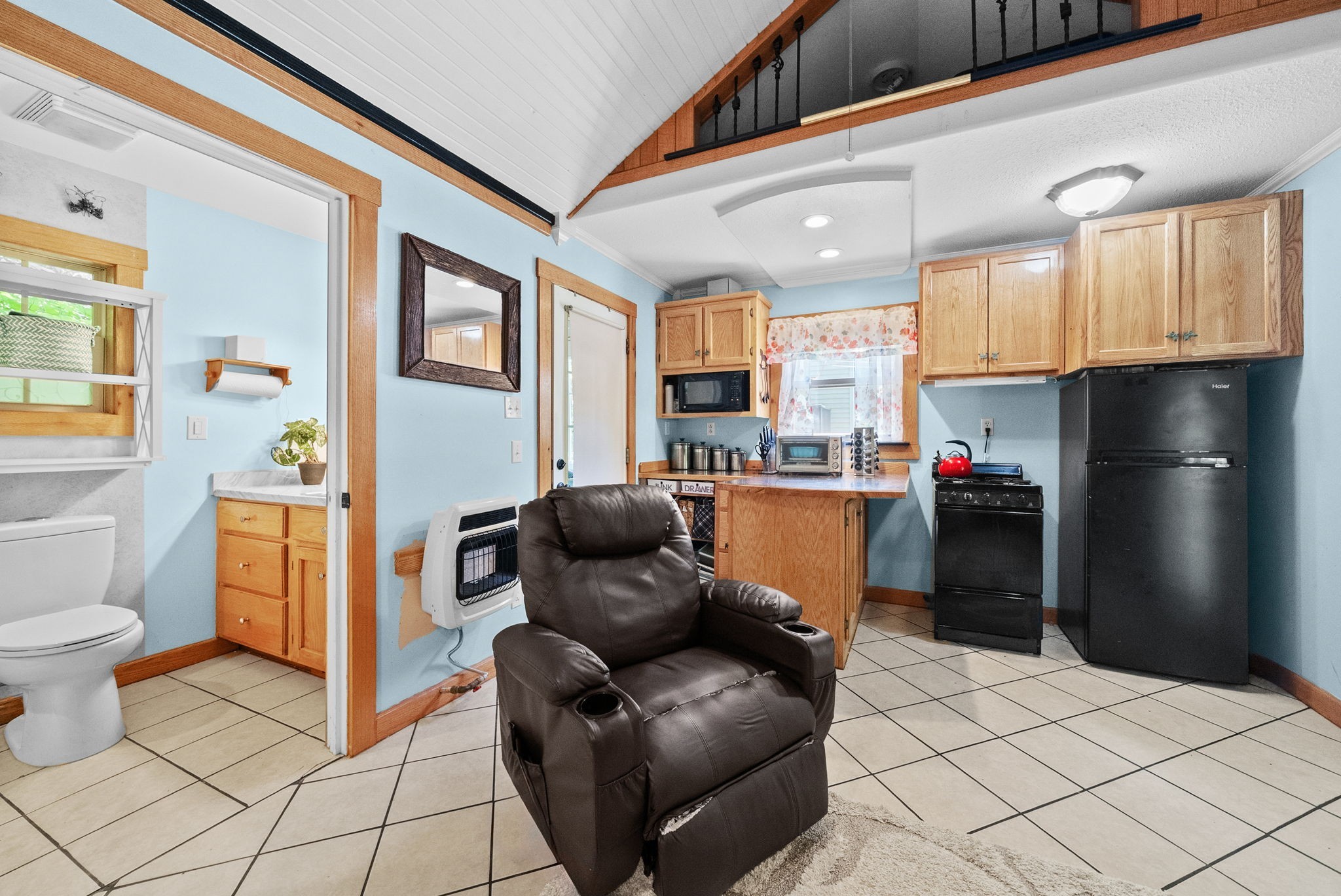 1844 Hogue Rd