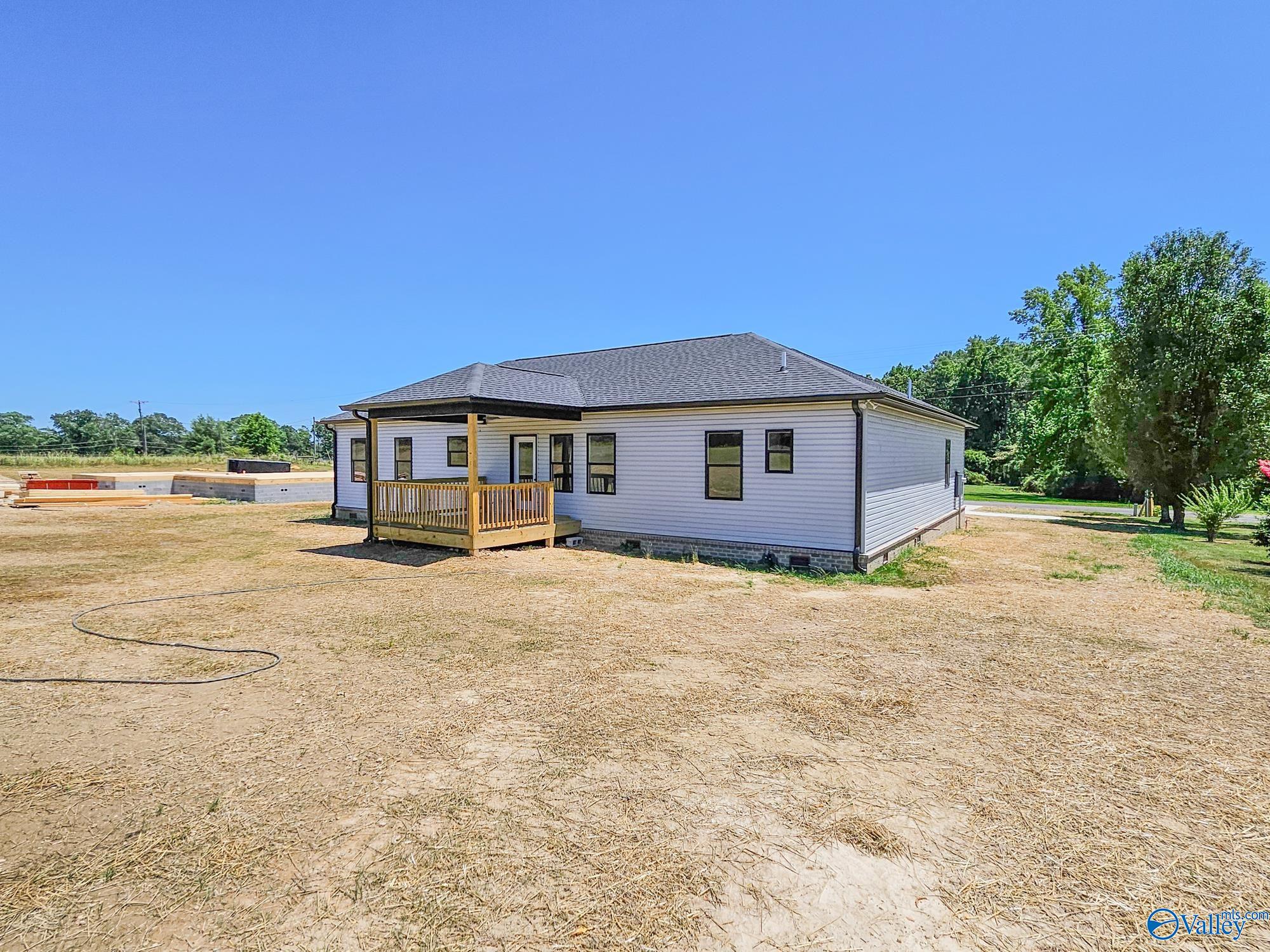 6067 County Road 1763 B