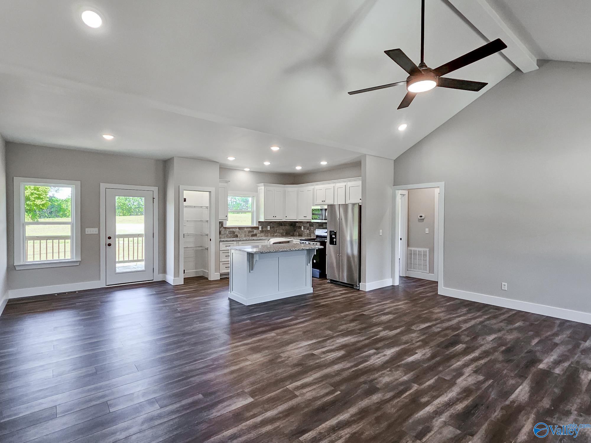 6067 County Road 1763 B