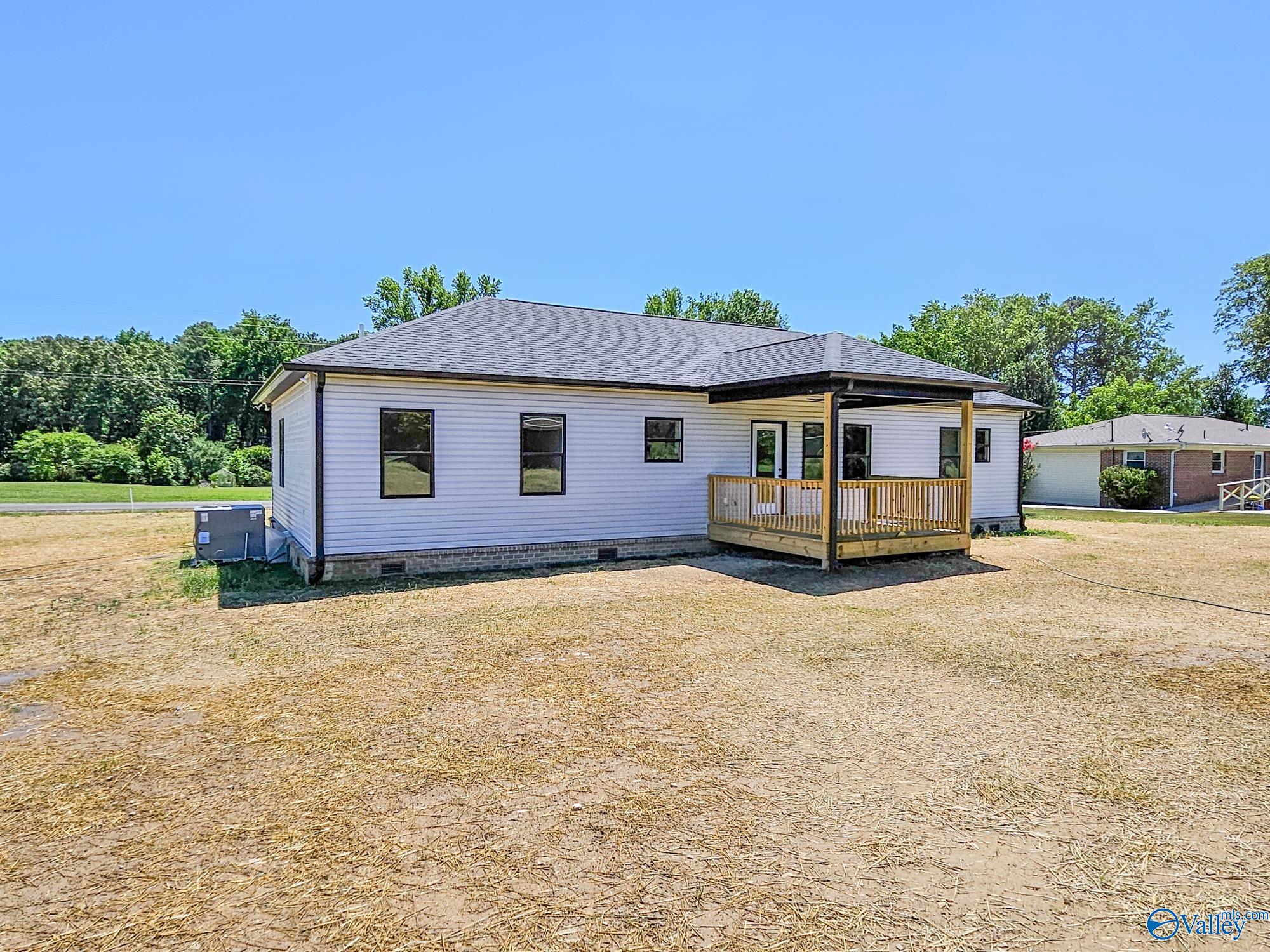 6067 County Road 1763 B