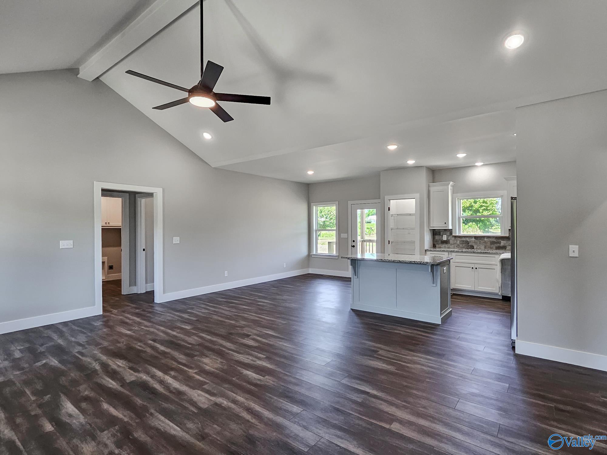 6067 County Road 1763 B