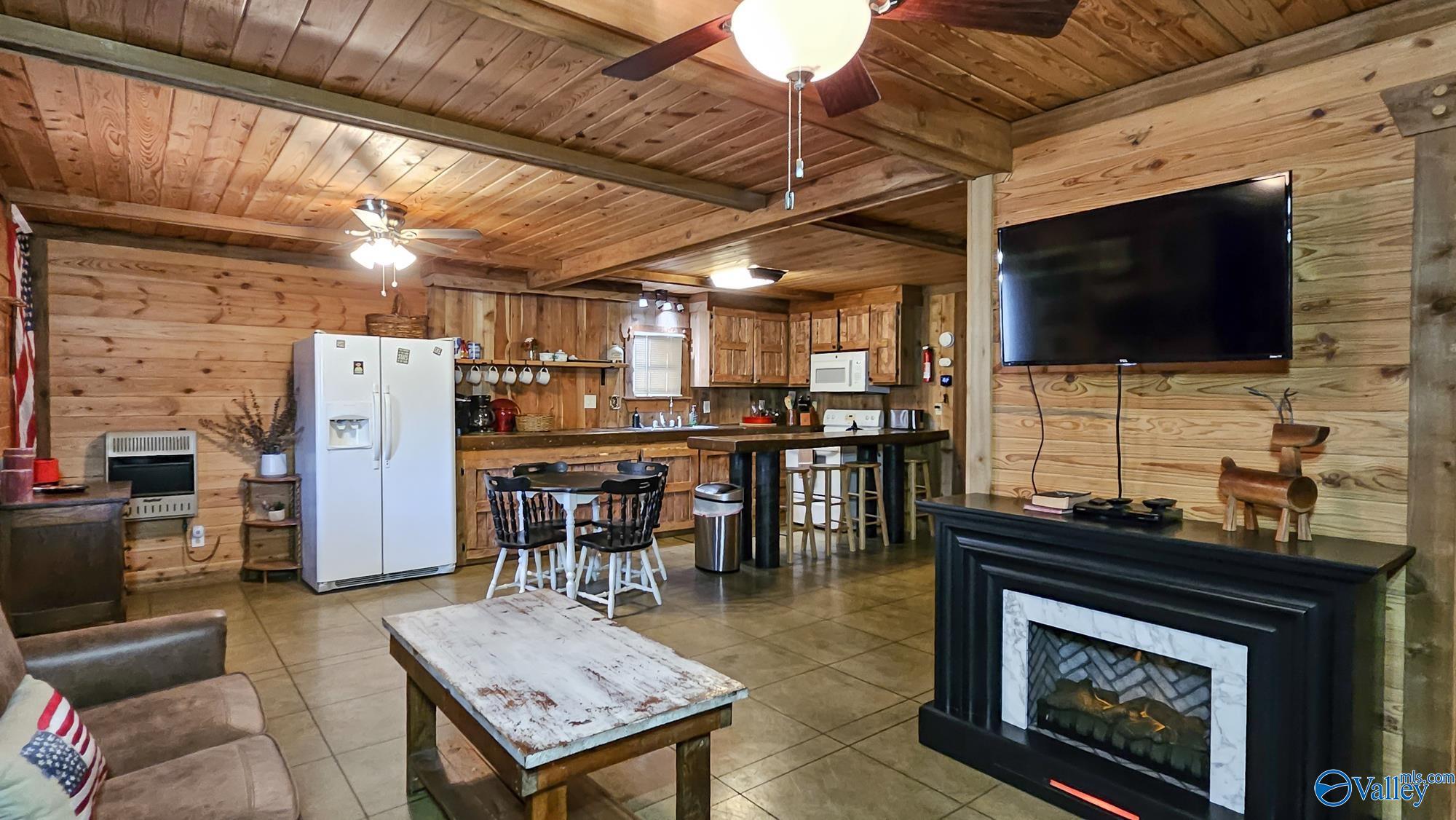 98 County Road 207