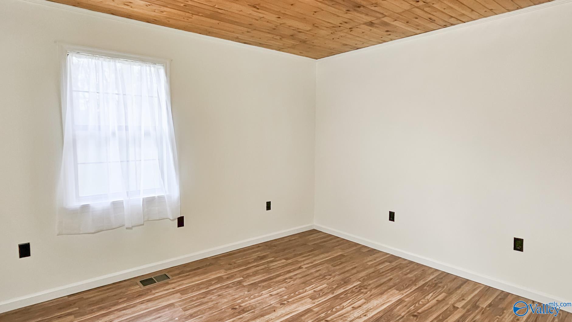 1103 Granada Road