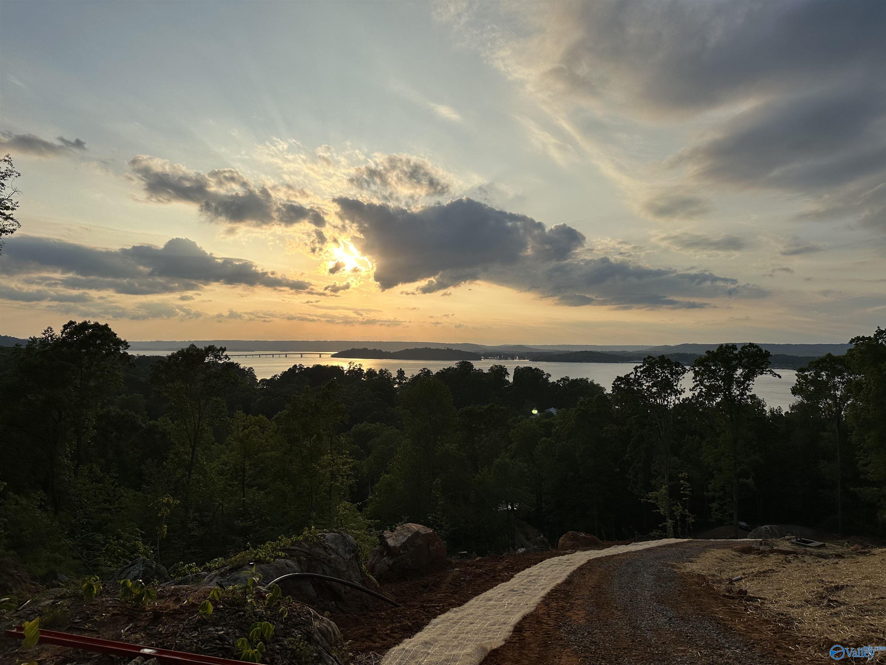 6.48 Acres Signal Point Road