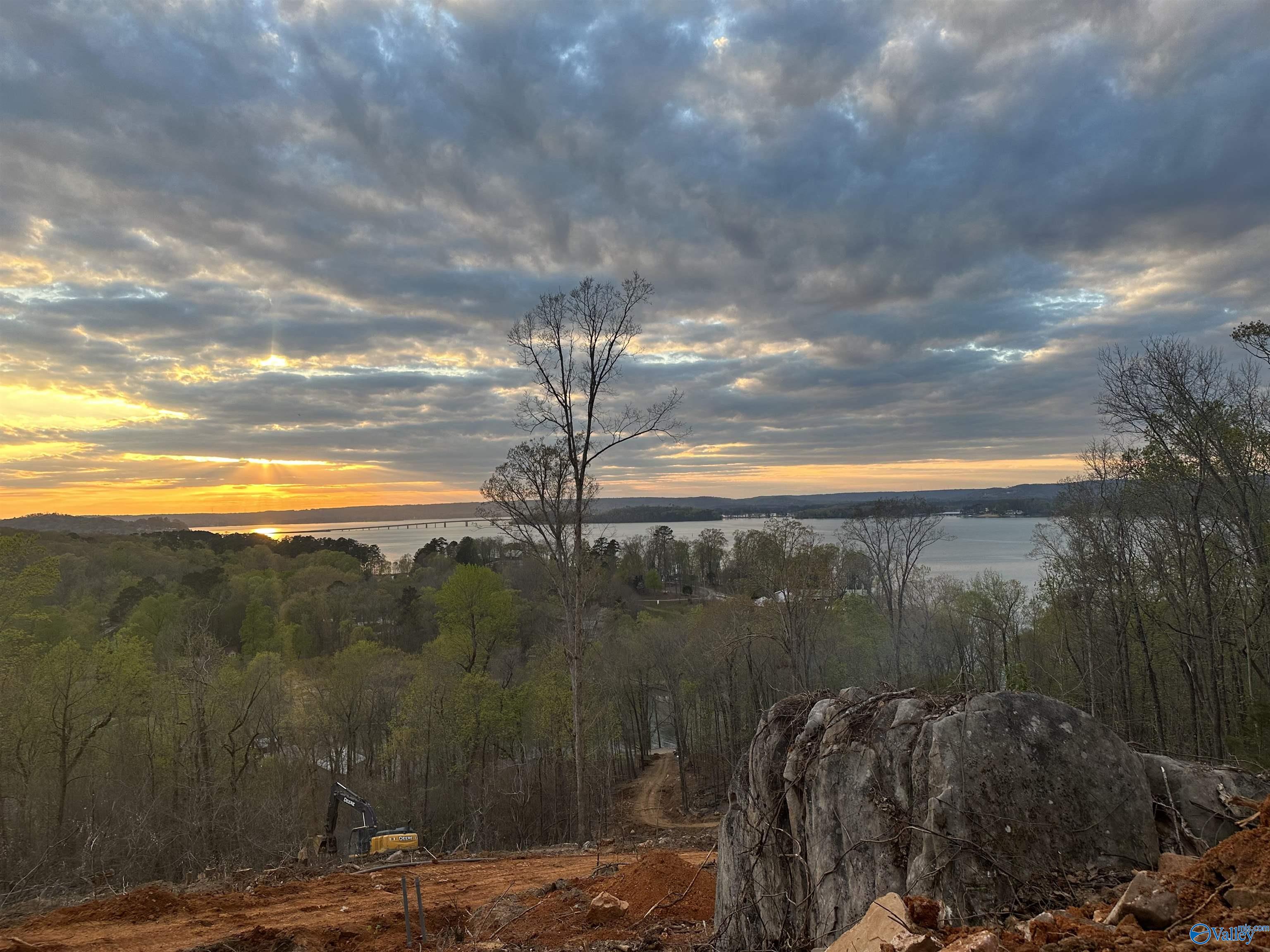 6.48 Acres Signal Point Road