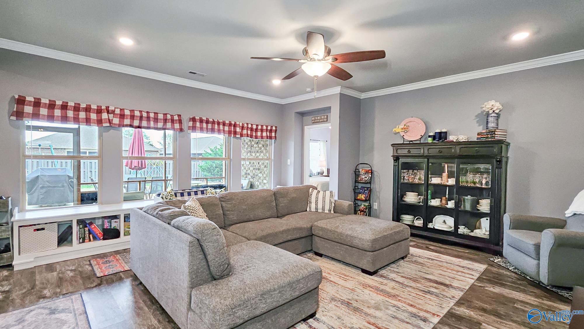 106 Sunlit Grove Drive