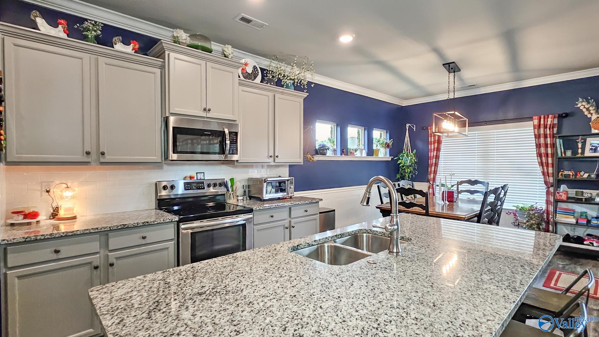 106 Sunlit Grove Drive