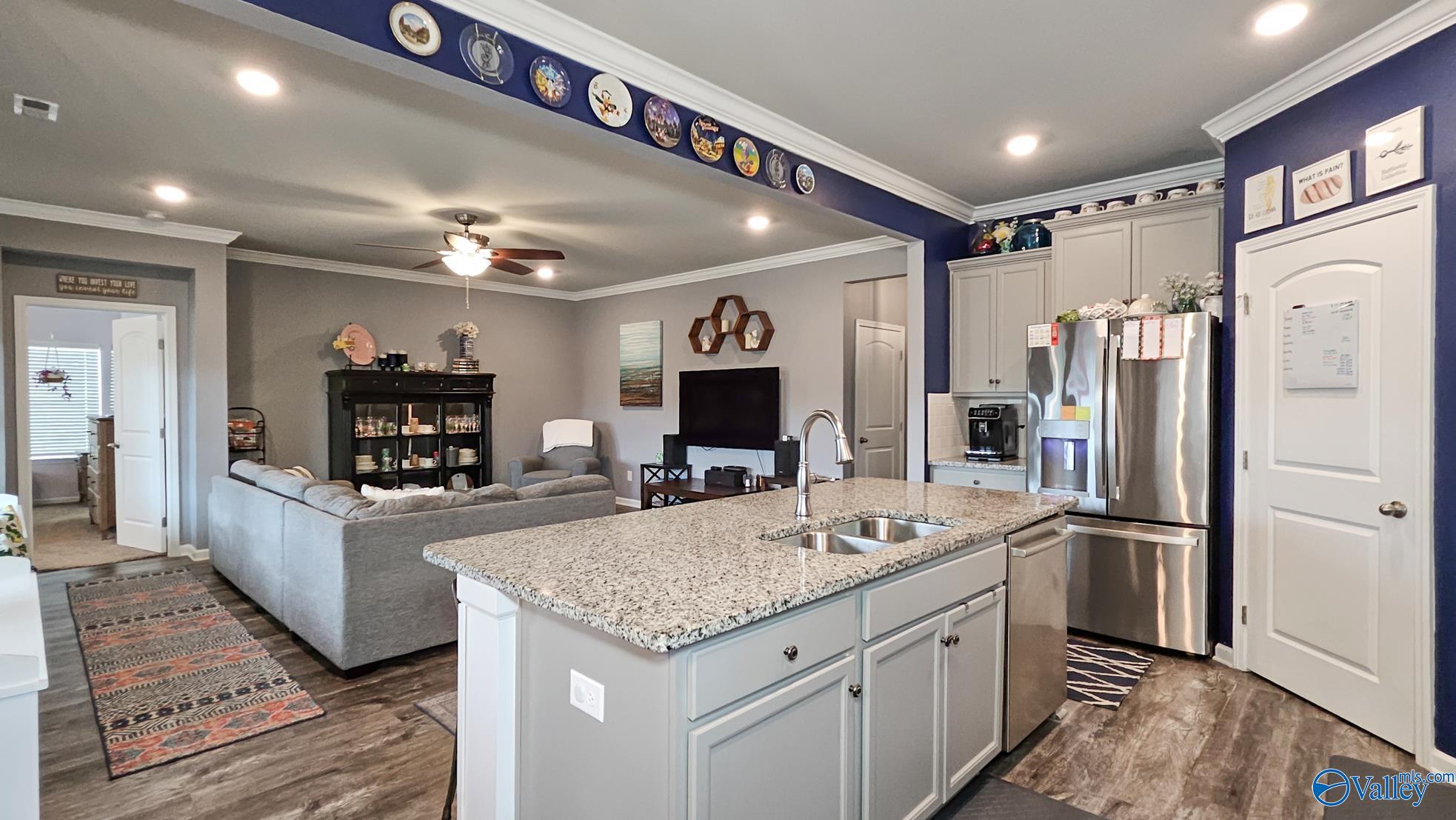 106 Sunlit Grove Drive