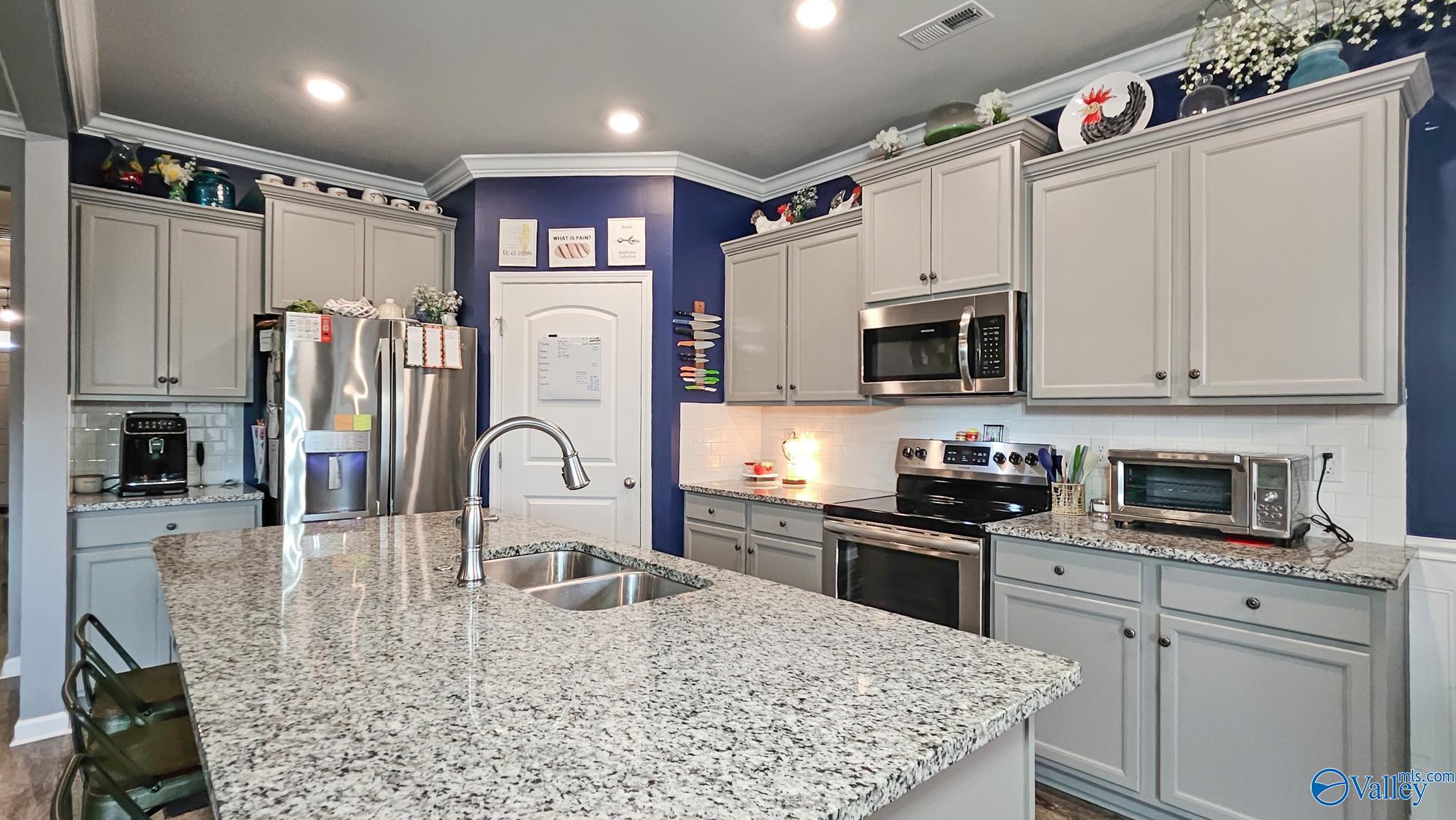 106 Sunlit Grove Drive