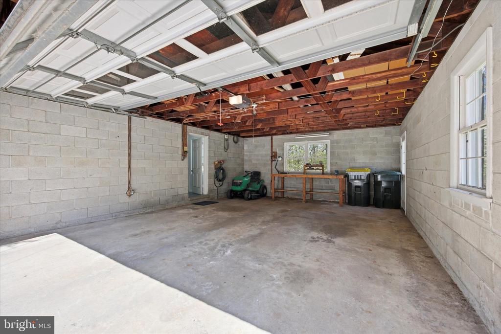 1369 PIEDMONT DRIVE