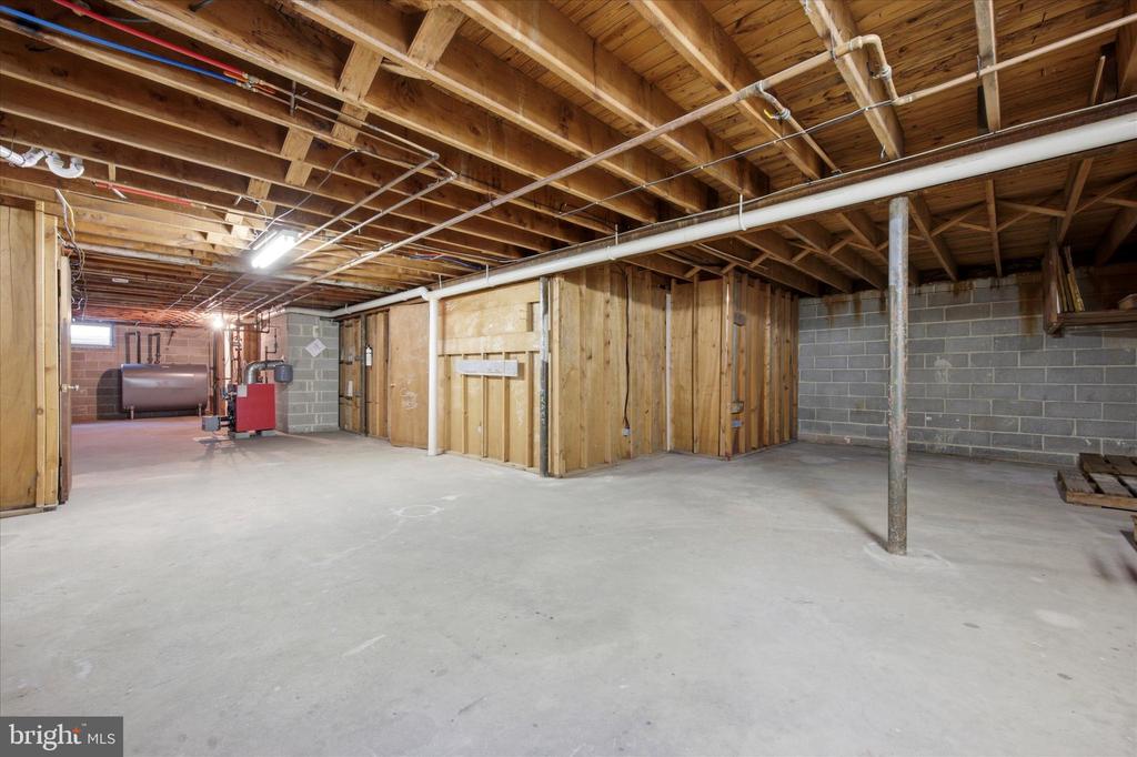 1369 PIEDMONT DRIVE