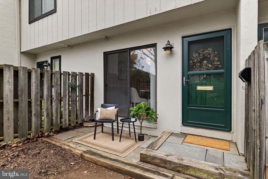 297 SUMMIT HOUSE Unit: 297