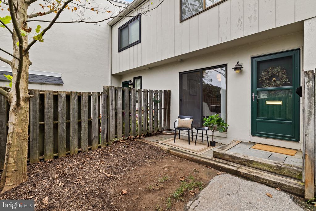 297 SUMMIT HOUSE Unit: 297