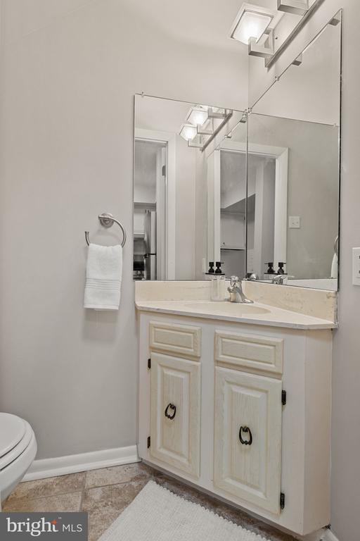 297 SUMMIT HOUSE Unit: 297