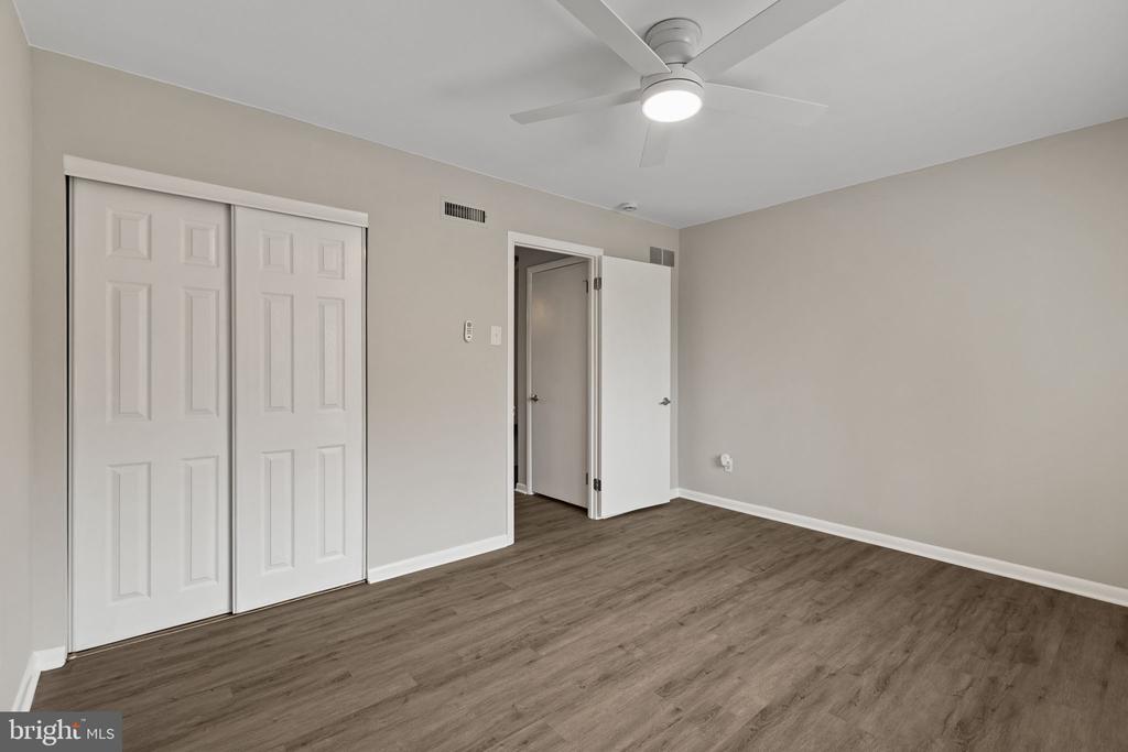 297 SUMMIT HOUSE Unit: 297