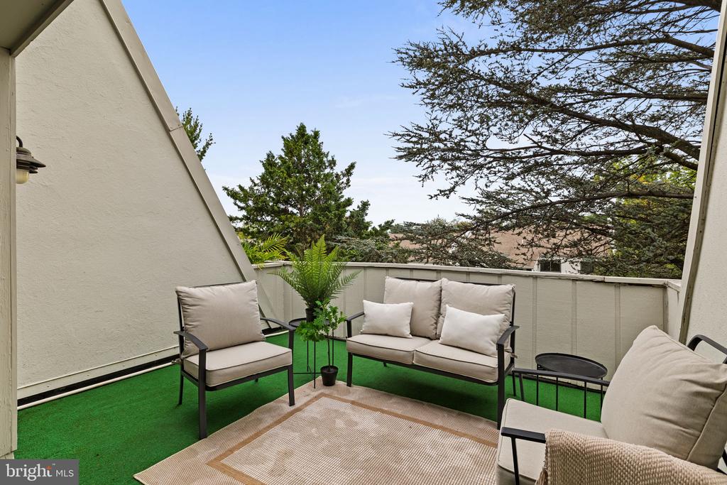 297 SUMMIT HOUSE Unit: 297