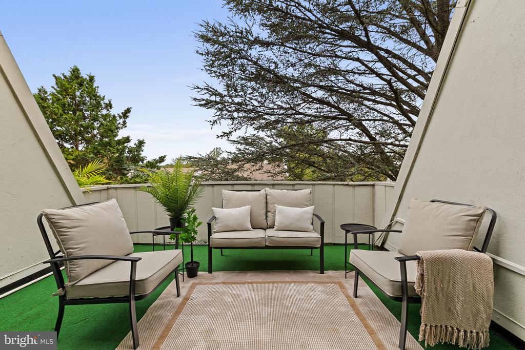 297 SUMMIT HOUSE Unit: 297