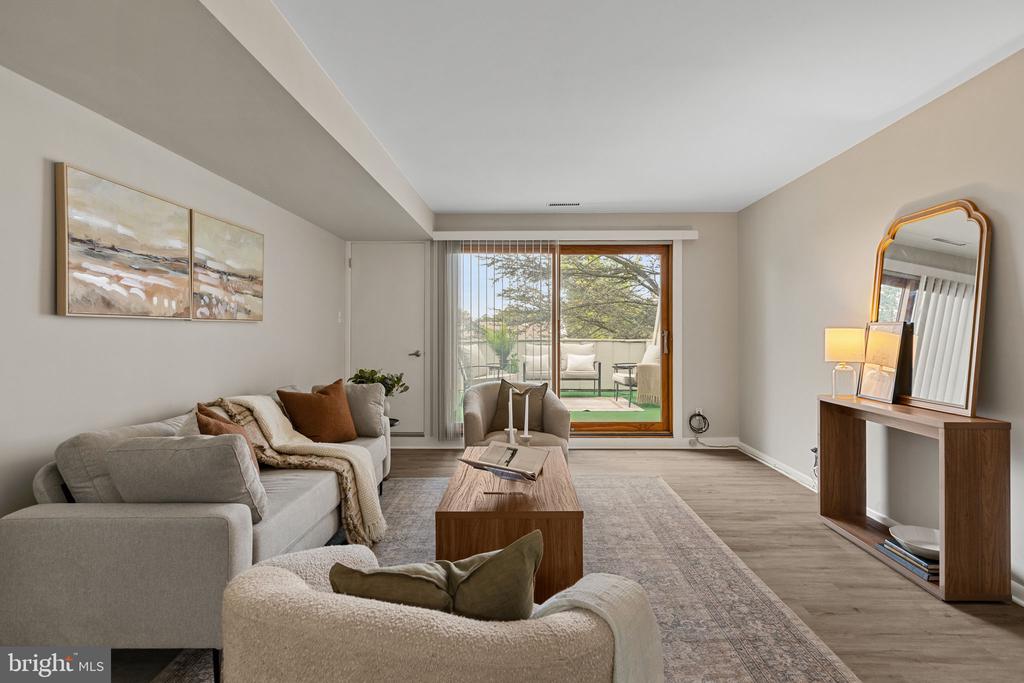 297 SUMMIT HOUSE Unit: 297