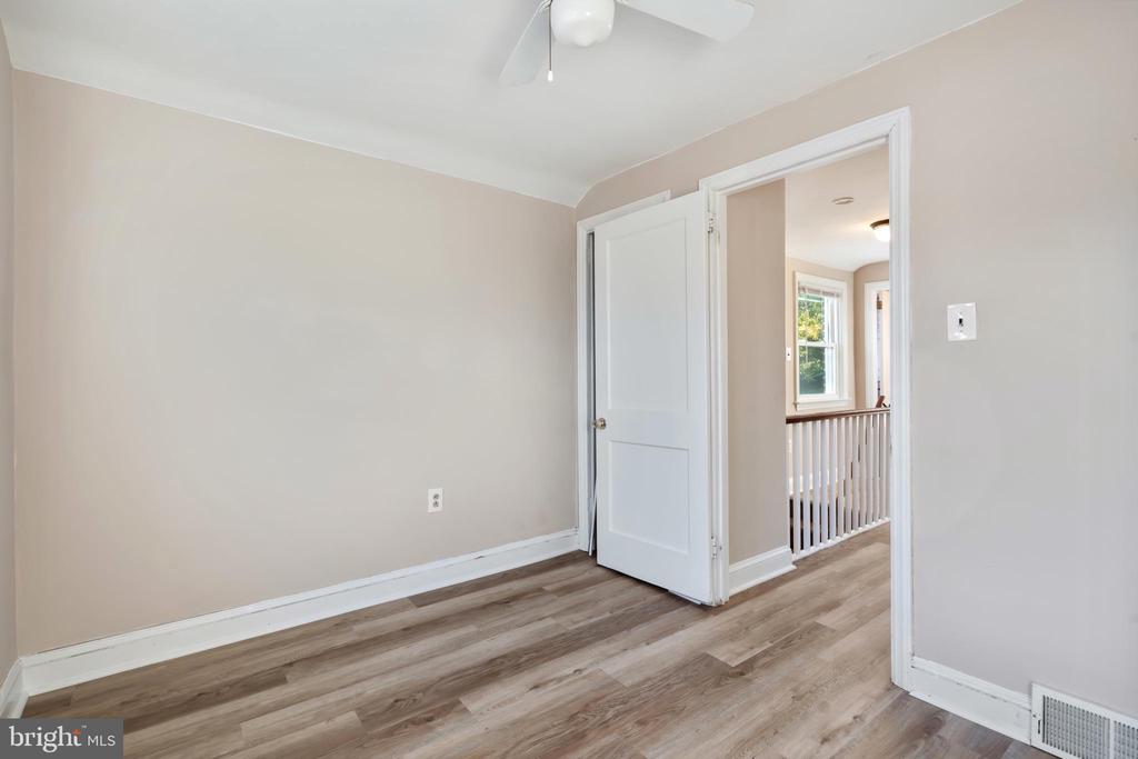 38 Barbara Dr