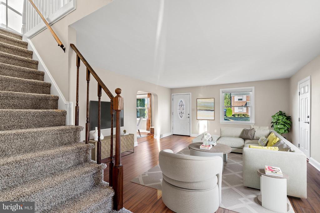 38 Barbara Dr