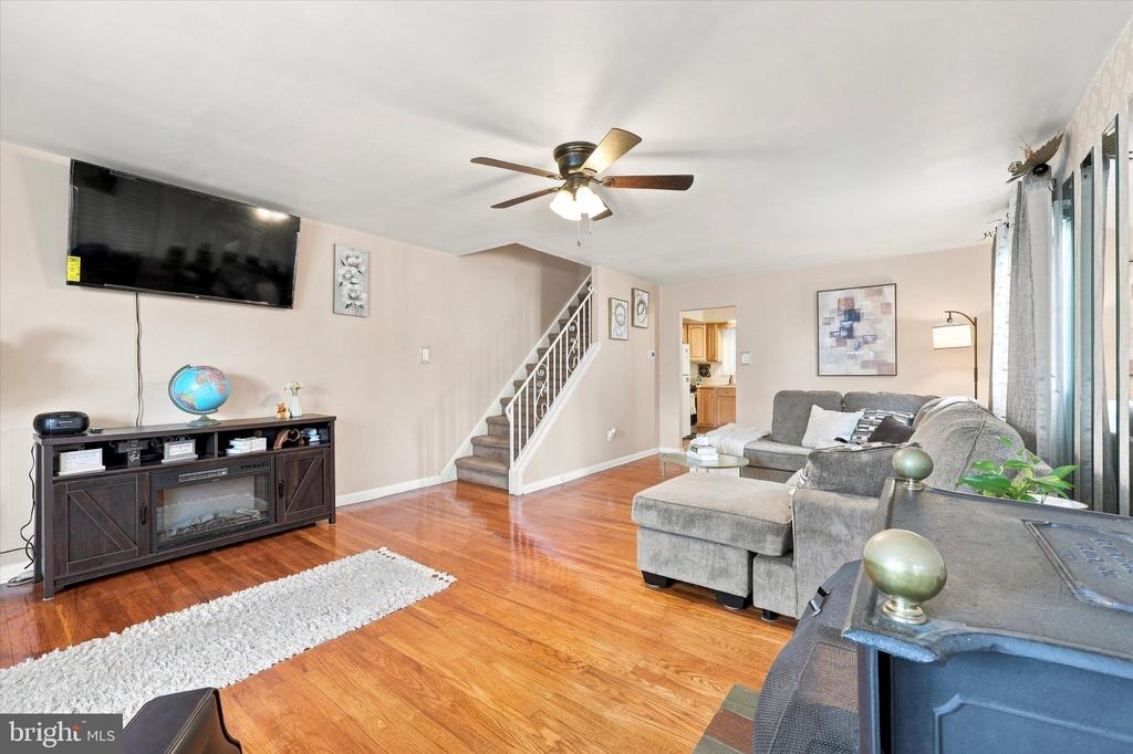 411 CROTZER AVENUE