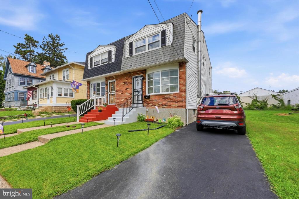 411 CROTZER AVENUE