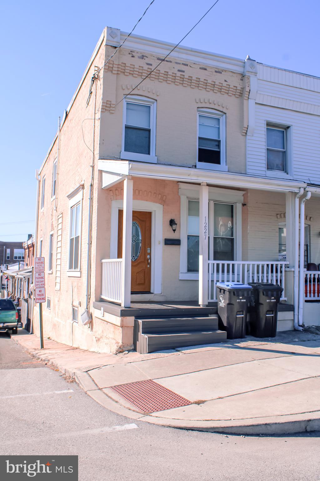 1227 Swede St