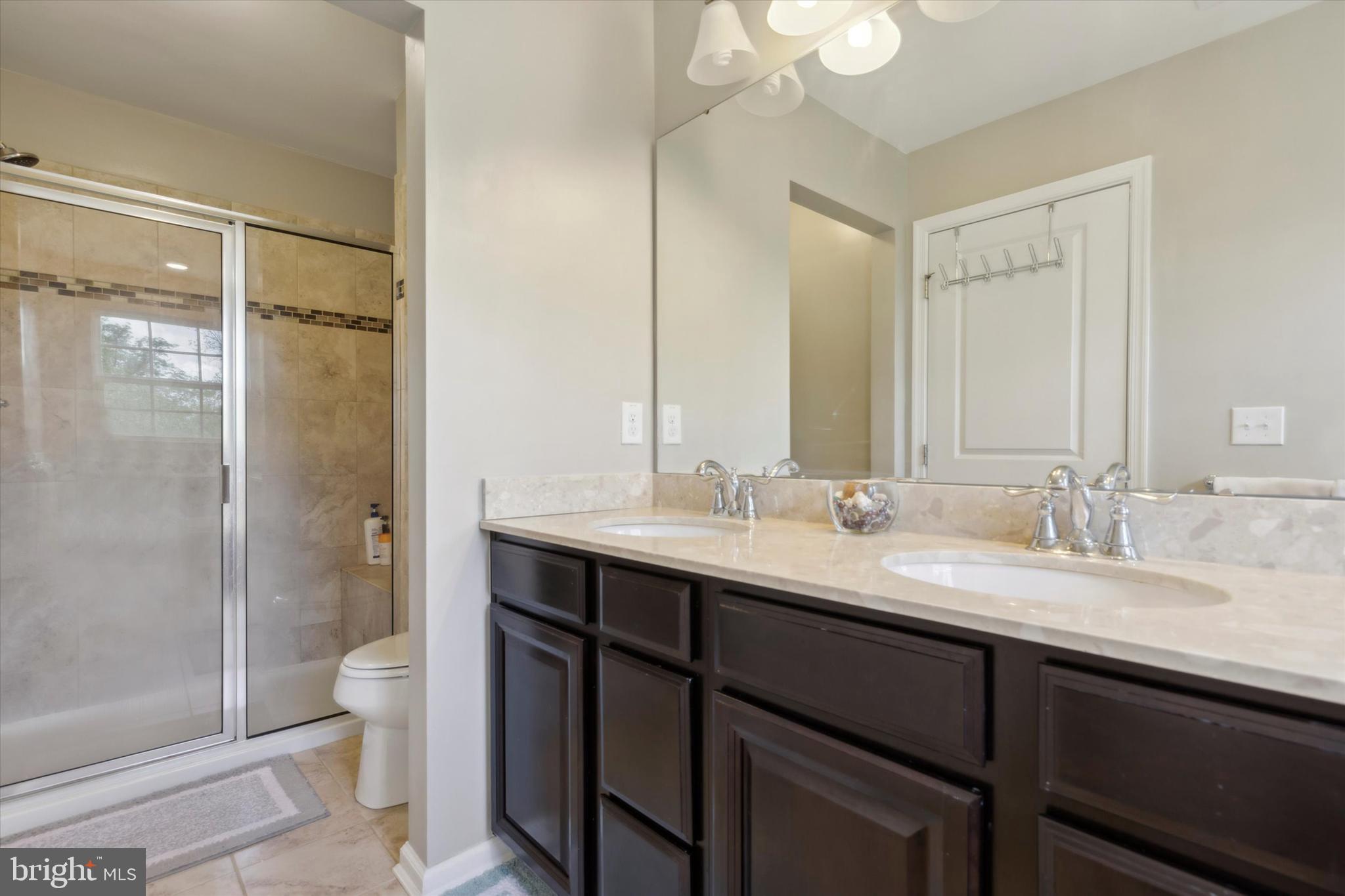 264 MacDonald Ave #20