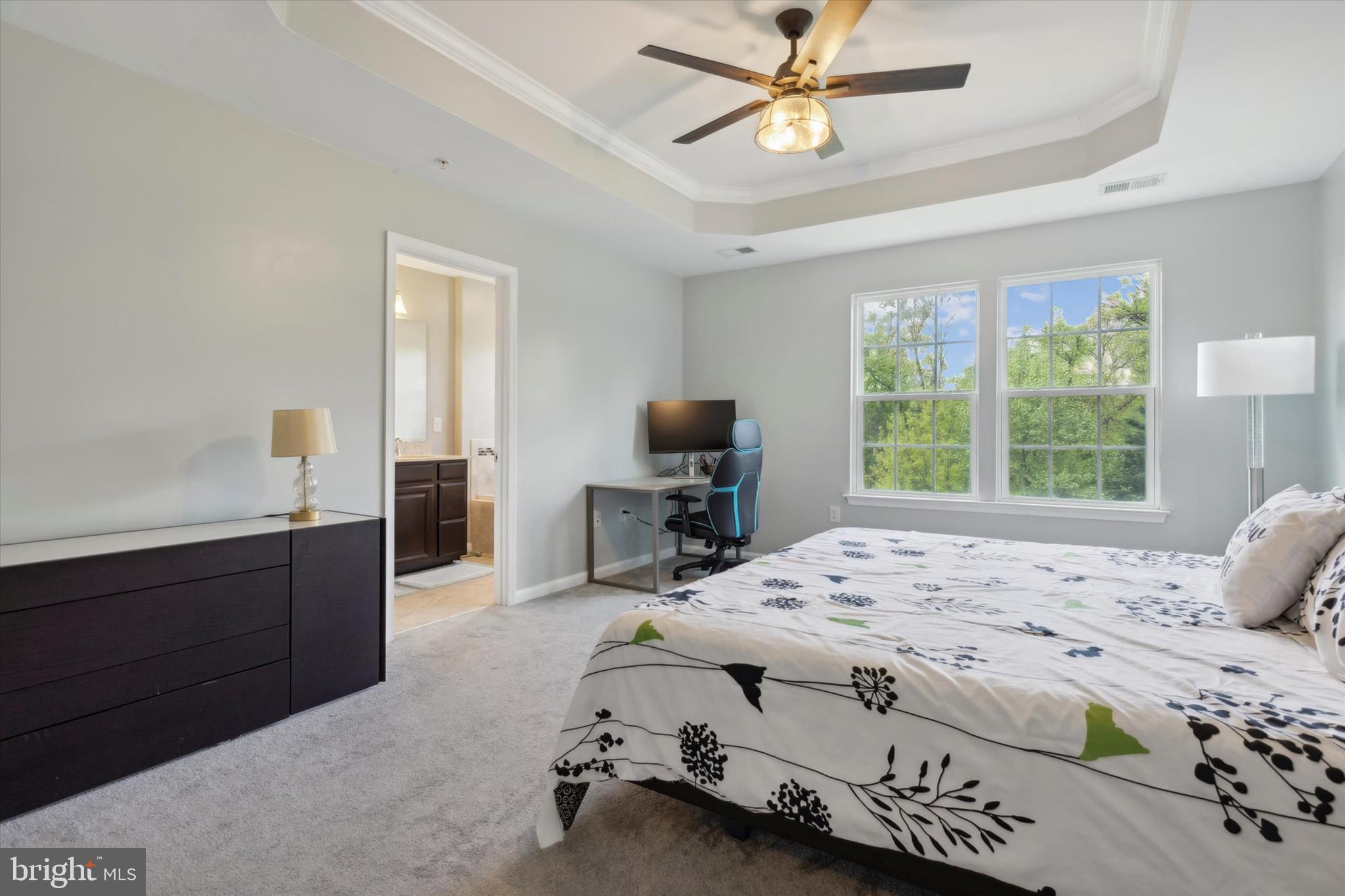 264 MacDonald Ave #20