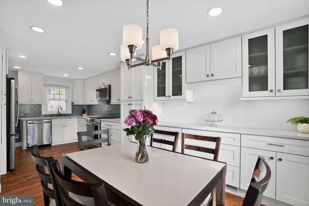 21 FRANKLIN AVENUE