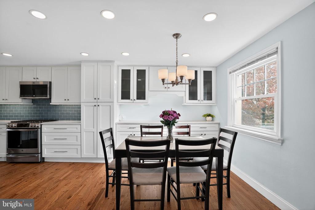21 FRANKLIN AVENUE