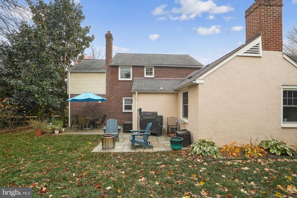 21 FRANKLIN AVENUE