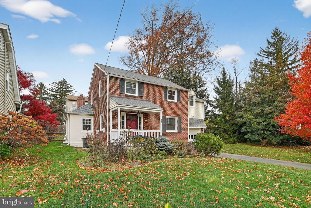 21 FRANKLIN AVENUE