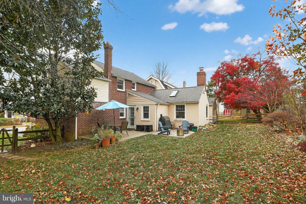 21 FRANKLIN AVENUE