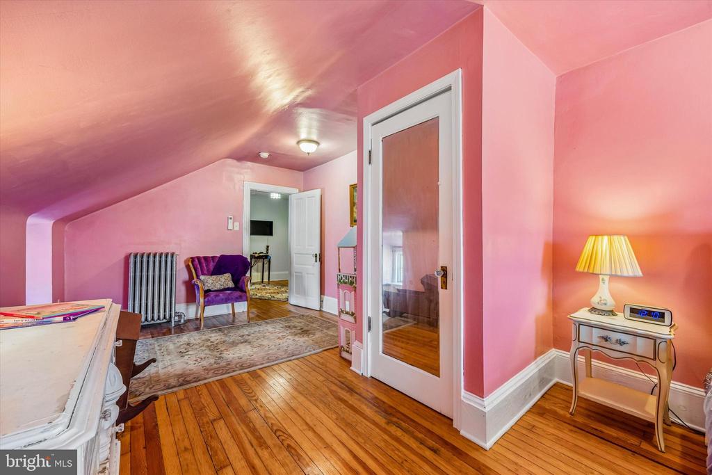 917 DEKALB PIKE