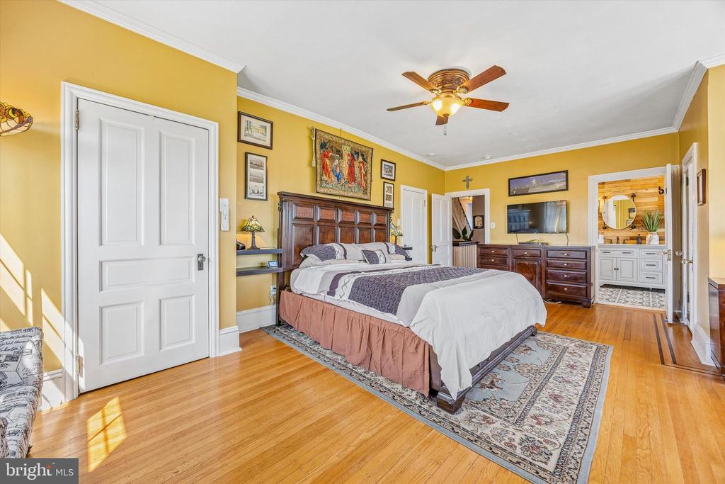 917 DEKALB PIKE