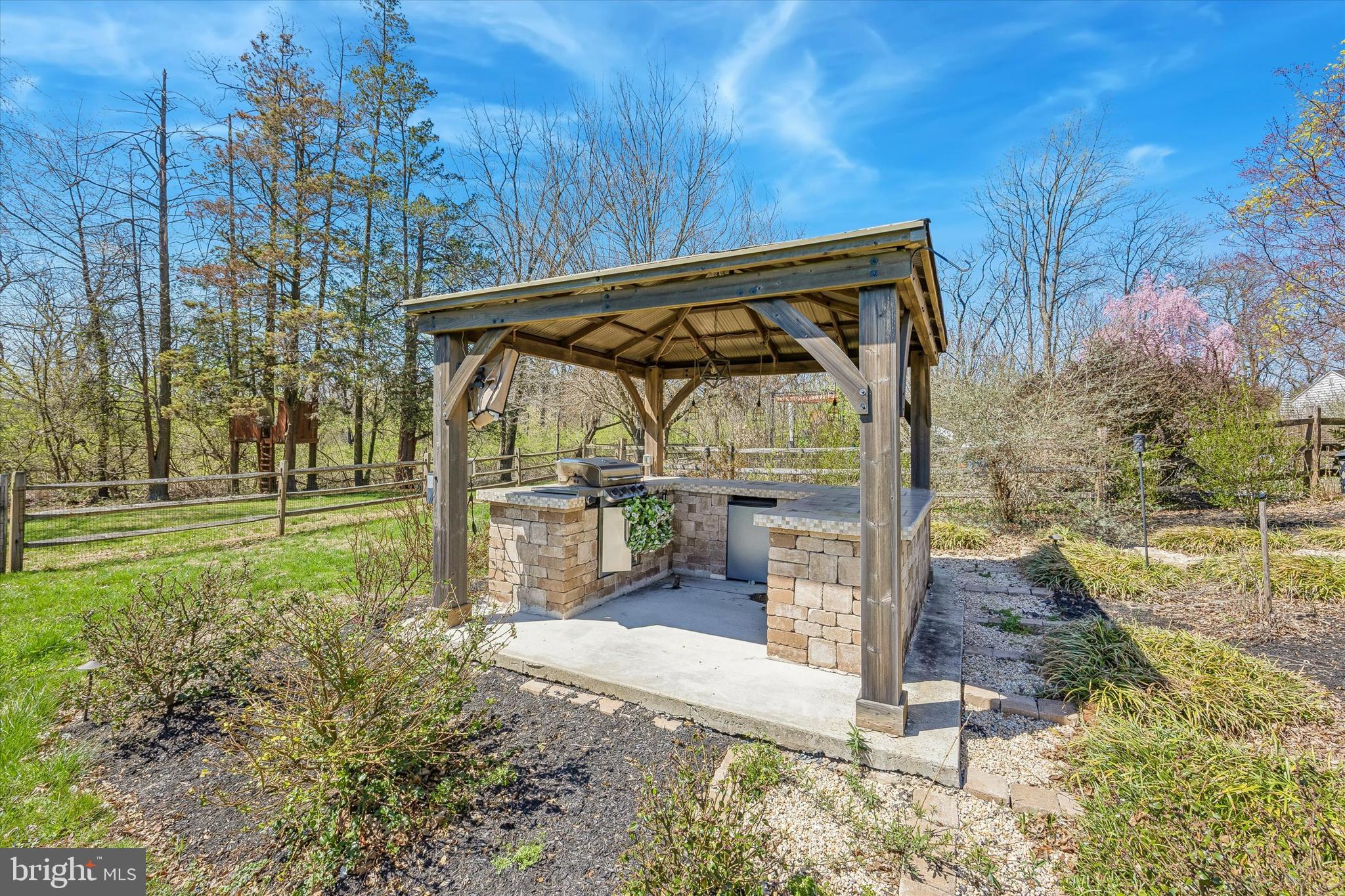 917 DEKALB PIKE