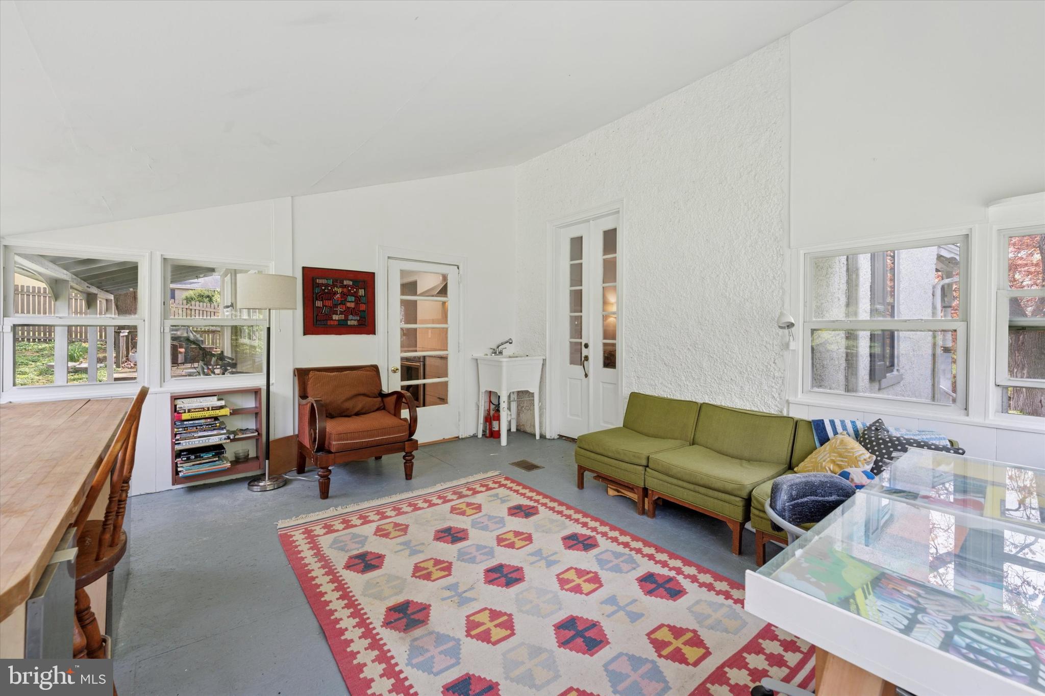 2513 BUTLER PIKE