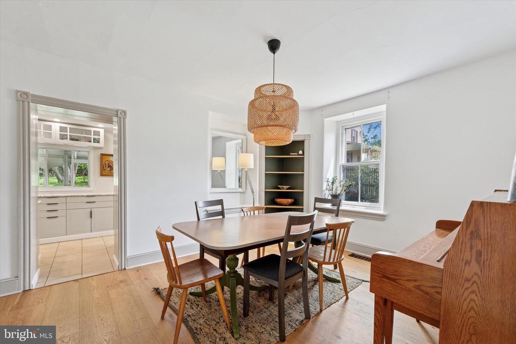 2513 BUTLER PIKE