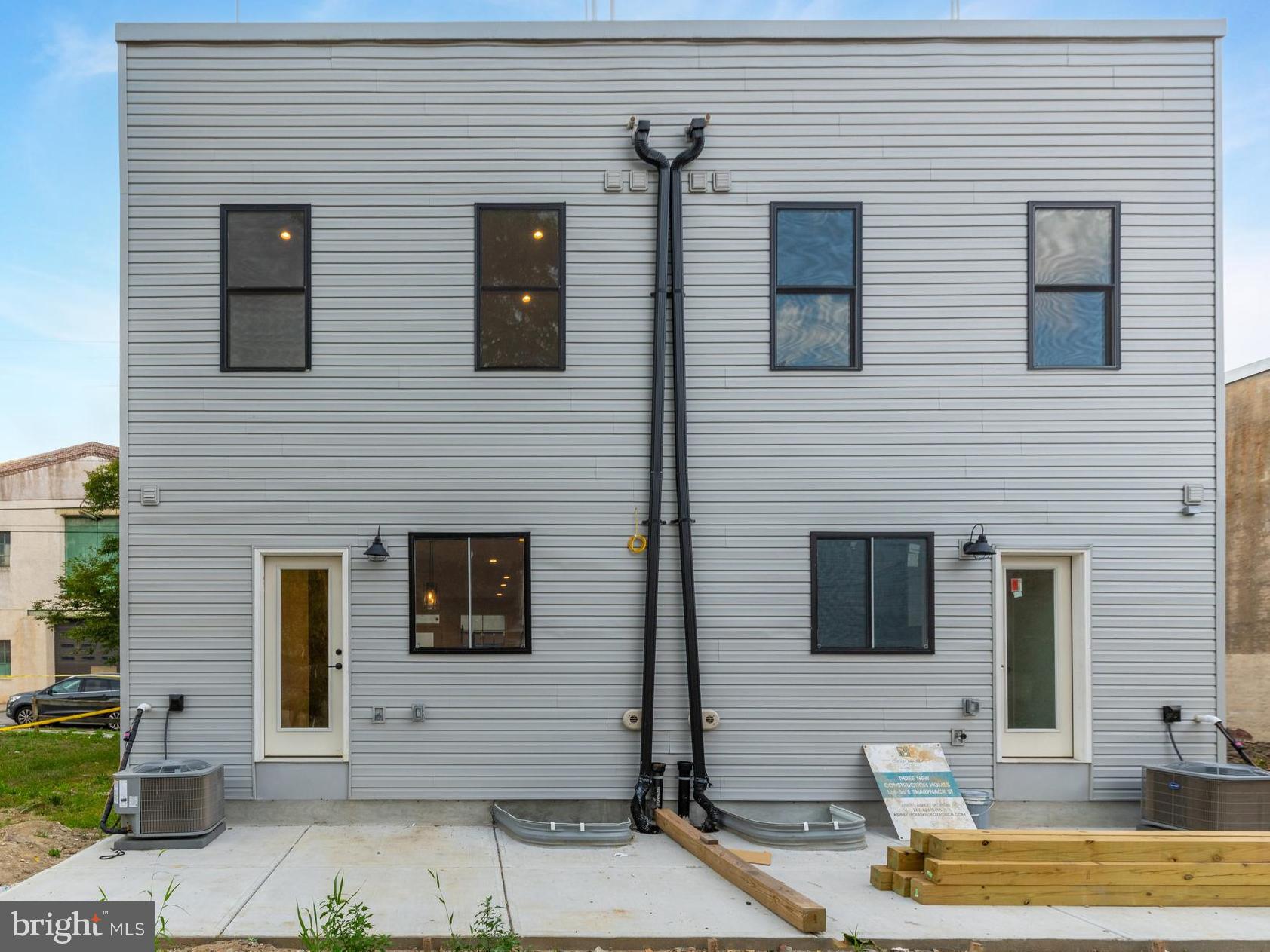 134 E Sharpnack STREET