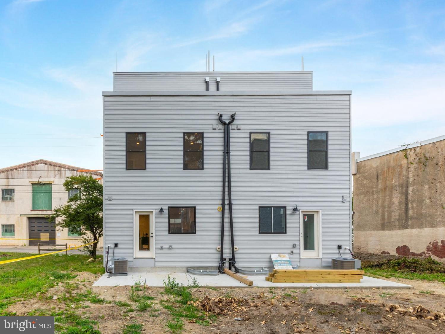 134 E Sharpnack STREET