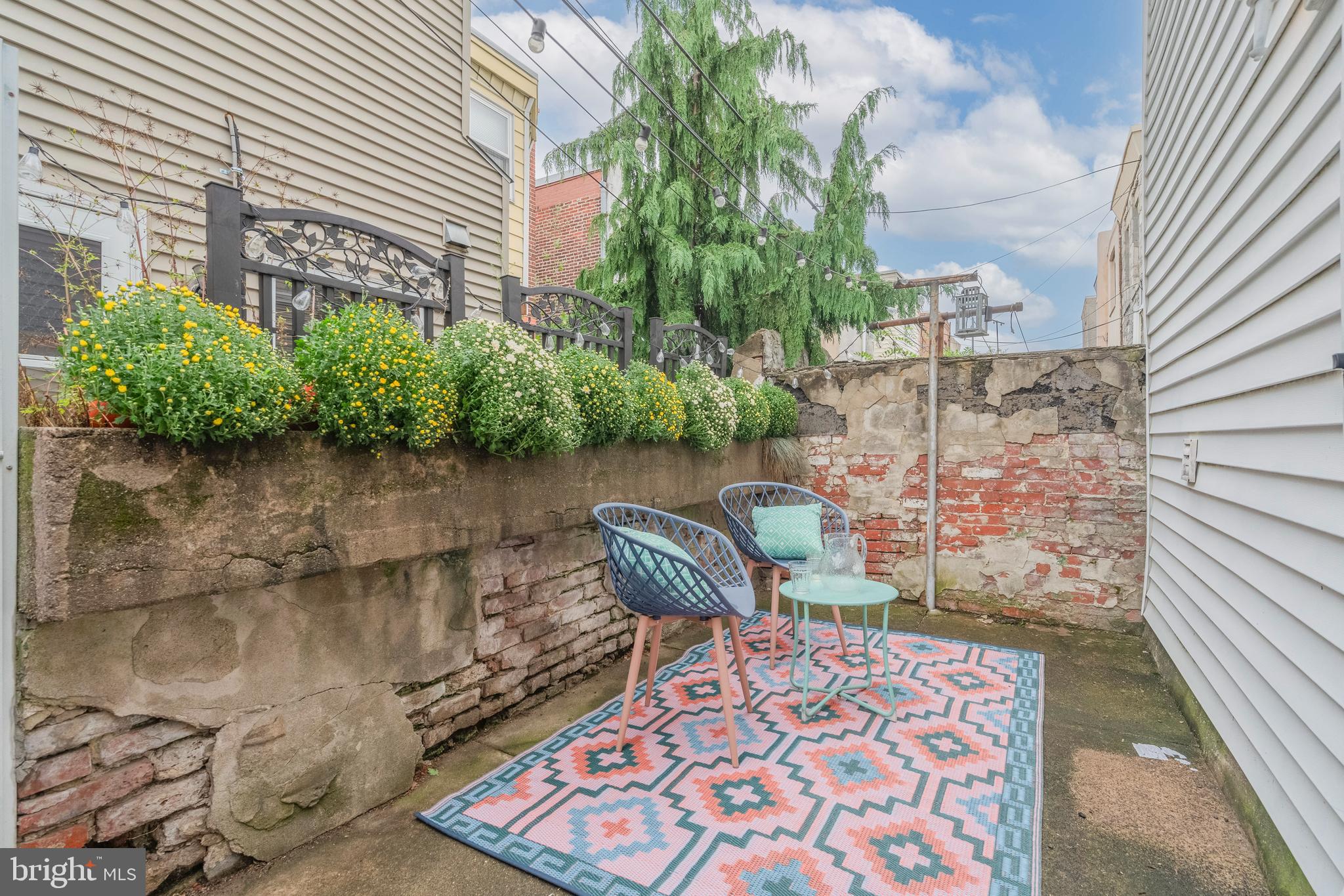 829 GREENWICH STREET