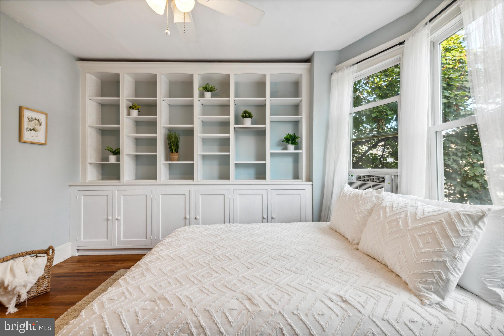13 W Mount Airy AVENUE
