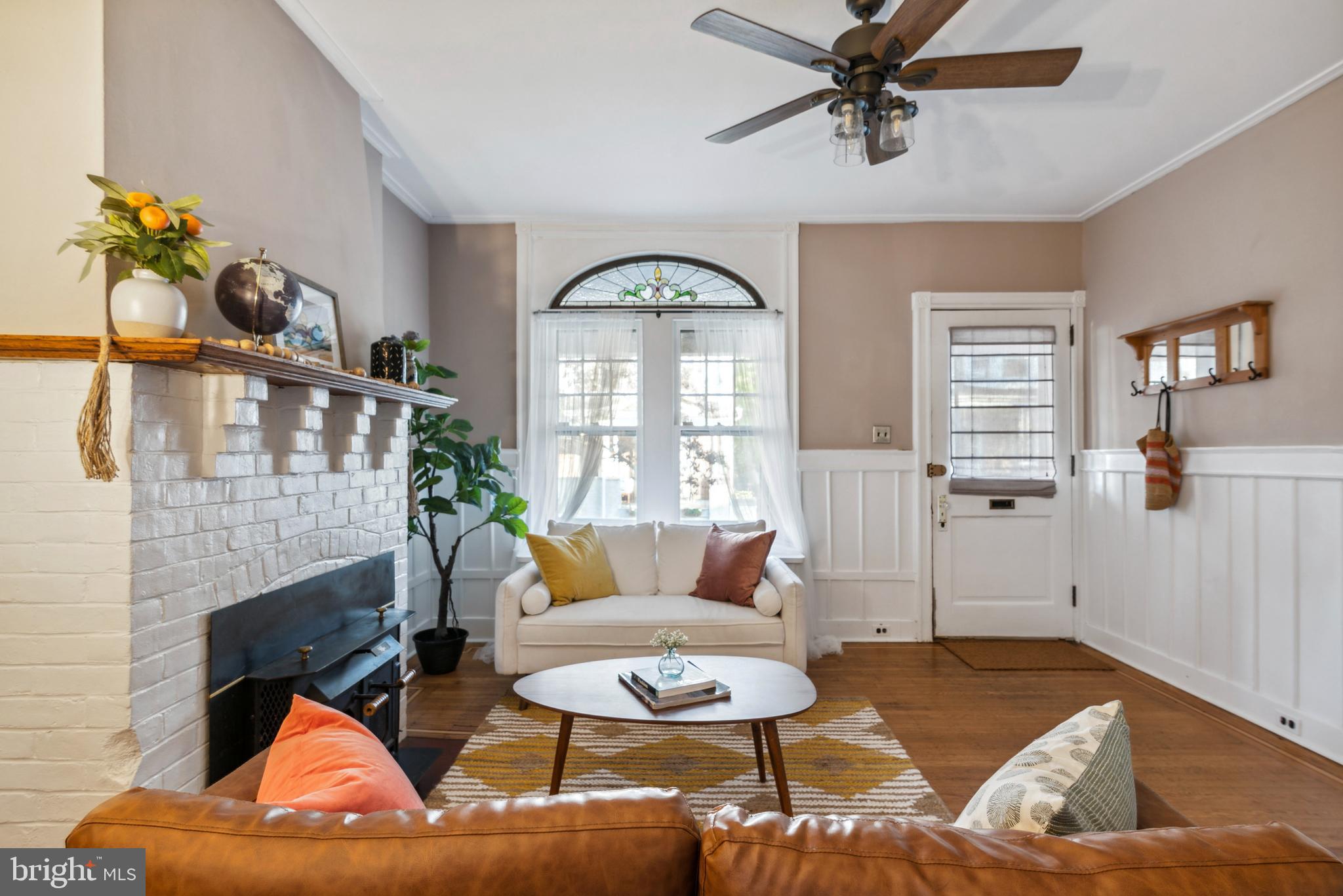 13 W Mount Airy AVENUE
