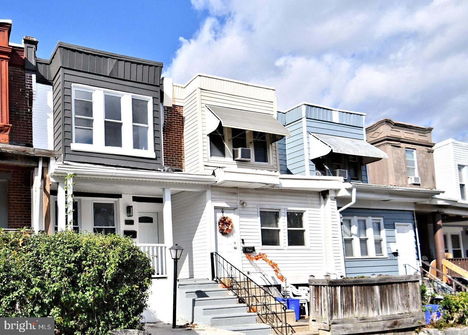 223 E Garrett STREET