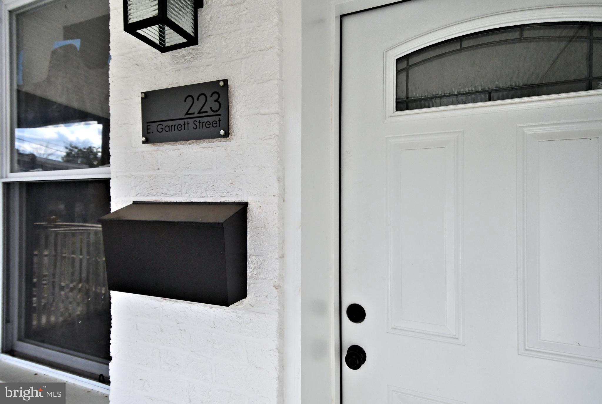 223 E Garrett STREET